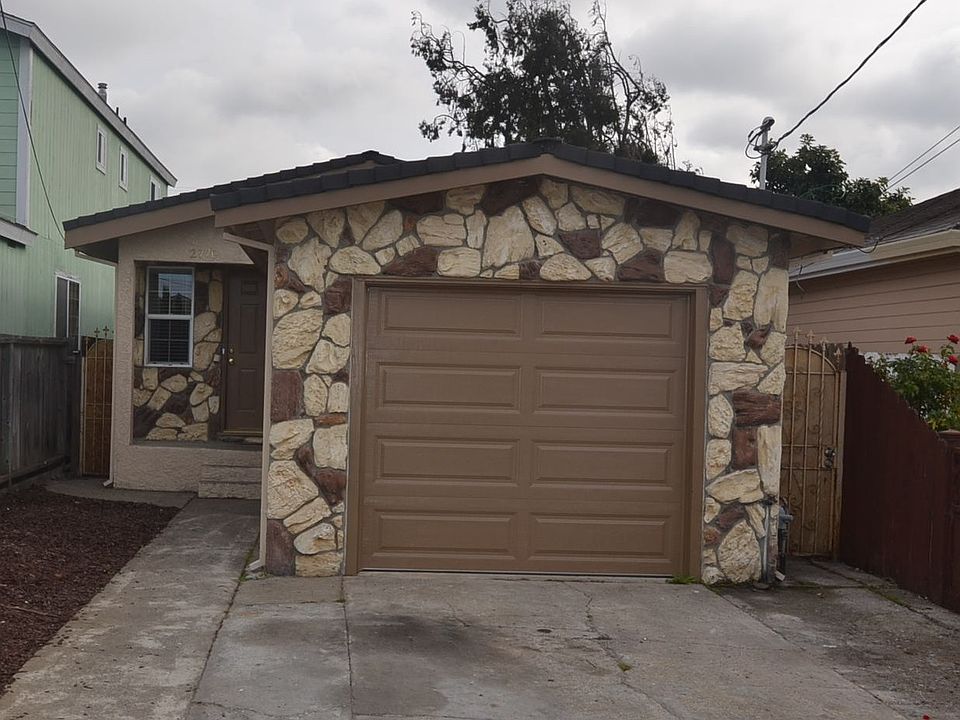 1st image of 2770 15th St