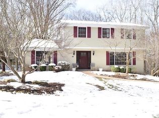 203 Ohara Manor Dr, Pittsburgh, PA 15238