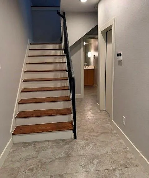 4700 Austin St — Photo 3