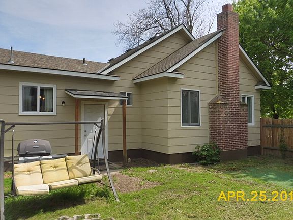 3rd image of 928 Carrie Ave