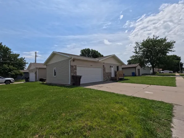 1519 12th Ave, Kearney, NE 68845