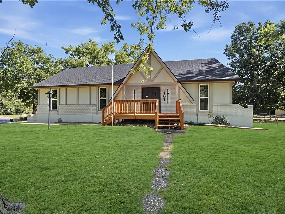 101 Maverick Cir
