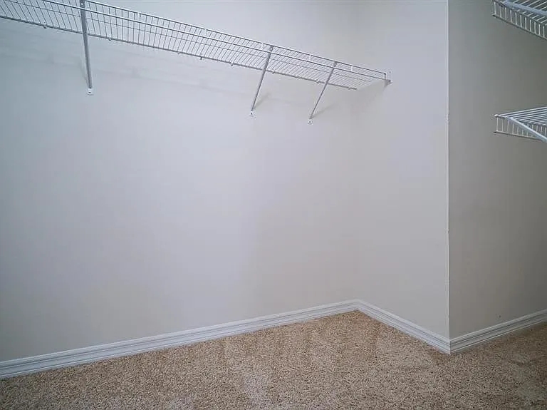 326 Meadowbrook Blvd — Photo 15