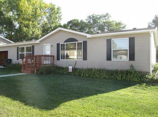 1006 Central Ave N, Hazen, ND 58545