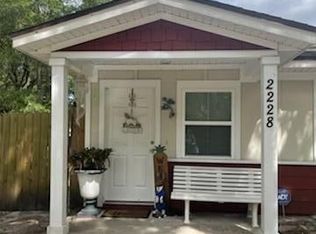 2228 Thomas Ct, Jacksonville, FL 32207