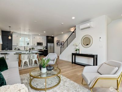 929 N 92nd Street #B, Seattle, WA, 98103