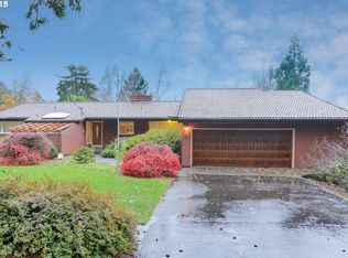 5818 SW Haines St, Portland, OR 97219