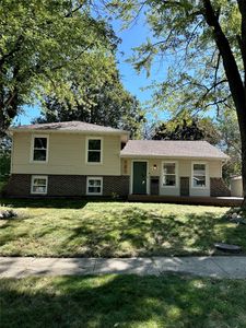 7658 Roseland Dr, Urbandale, IA, 50322