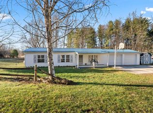 6929 Hillcrest Rd, Saint Louisville, OH 43071