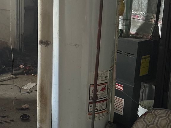 4th image of 708 Hancock St