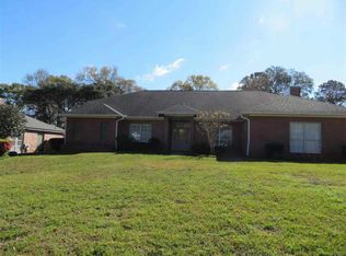 1412 Templemore Dr, Cantonment, FL 32533