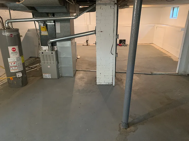 1109 N Bosart Ave — Photo 19