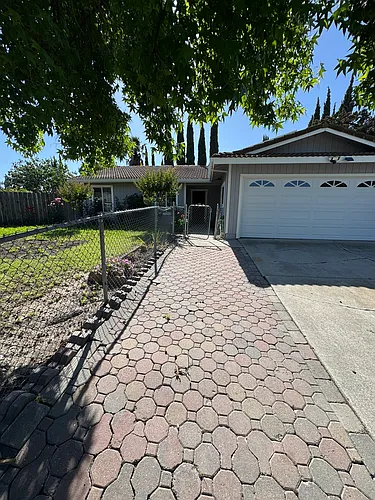 8111 Calais Ct Photo 1