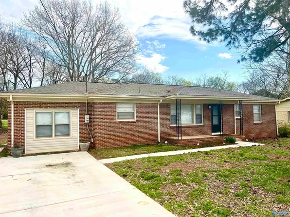 2604 Brookline Dr NW, Huntsville, AL 35810