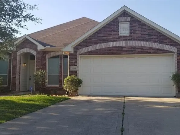 1538 Chandler Park Ln, Fresno, TX 77545