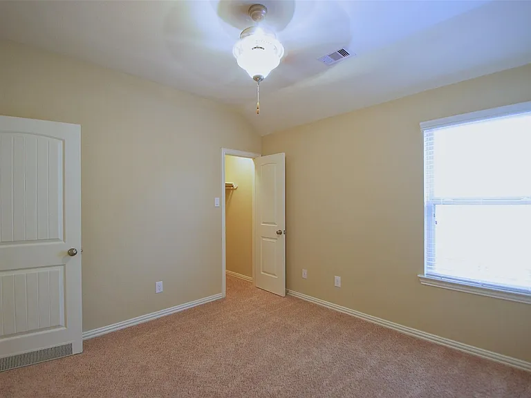 7103 Avalon Bend Cir — Photo 11