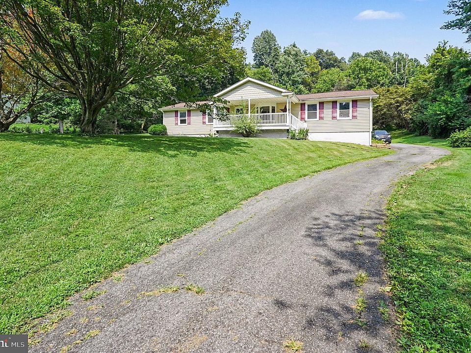 1st image of 528 Love Run Rd
