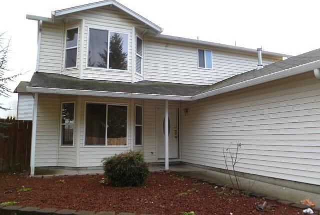 2nd image of 17105 NE 23rd St