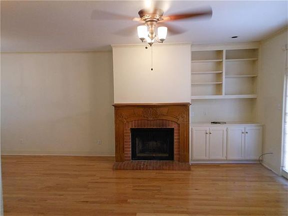 4th image of 1626 Palma Plz APT 5