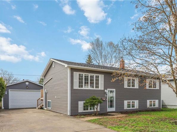32 Ashburn Ave, Riverview, NB E1B 3C7