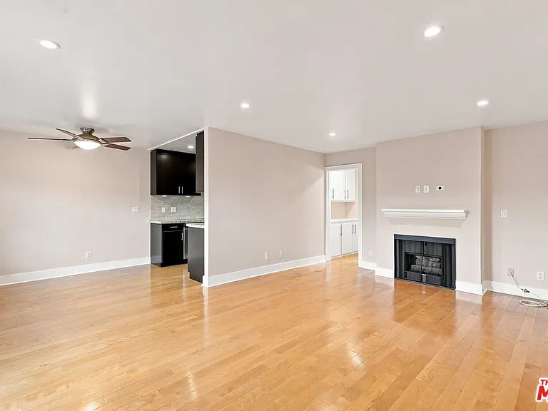 3131 S Canfield Ave #107 — Photo 1