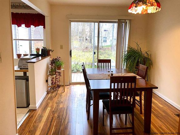 2nd image of 602 Briarwood Ct