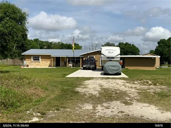 826 B Rd, Labelle, FL 33935