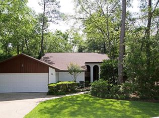 8 Muskmallow Ct, Spring, TX 77380