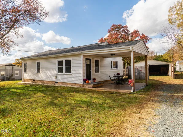 712 Elmira St, Burlington, NC 27217