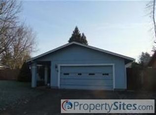 687 64th St, Springfield, OR 97478