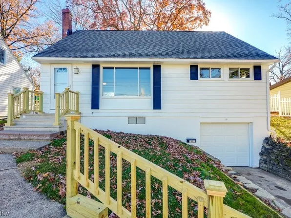 1812 Schiller Ave, Cuyahoga Falls, OH 44223