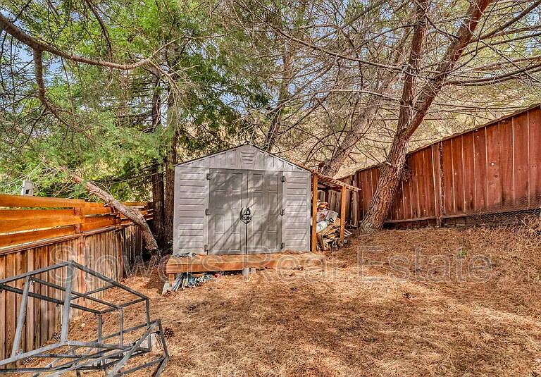 25551 Maitland Dr — Photo 47