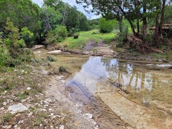 5th image of 1395 Mountain Creek Rd
