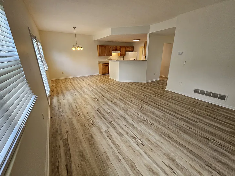 126 Wagnalls Ct — Photo 4