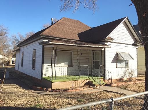 2nd image of 620 Sherman St