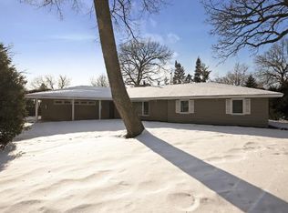 3626 Woodcroft Dr, Minnetonka, MN 55345