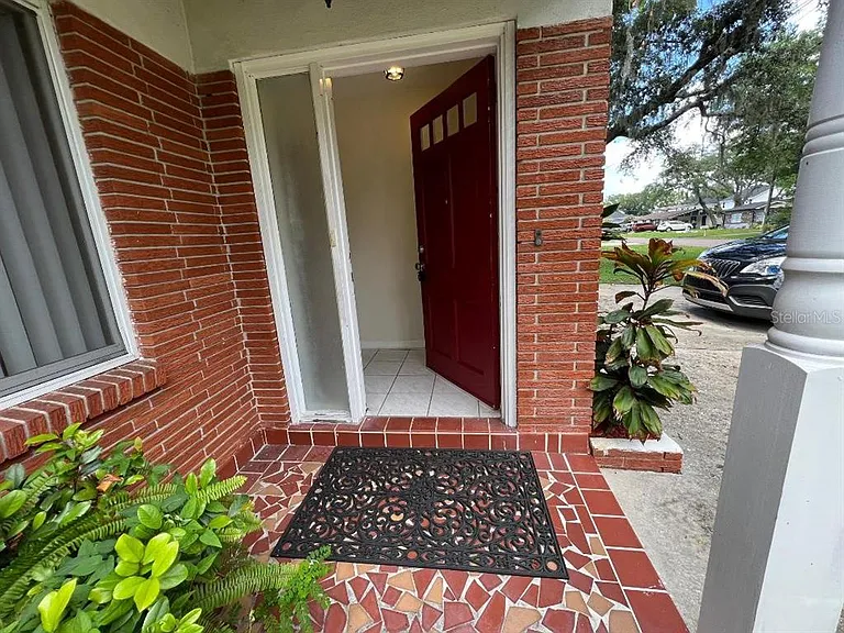 12928 N Oregon Ave — Photo 6