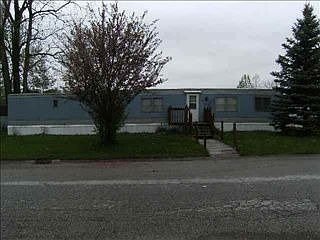 1st image of 801 Greenbriar Dr