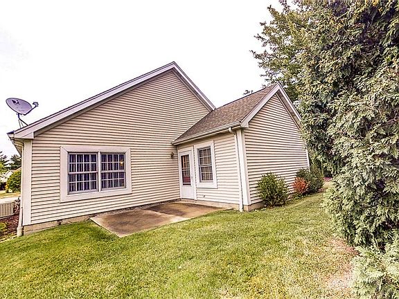 3rd image of 19285 Dawn Ct