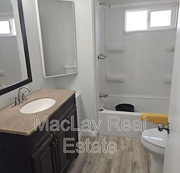 720 S 97th Pl — Photo 8