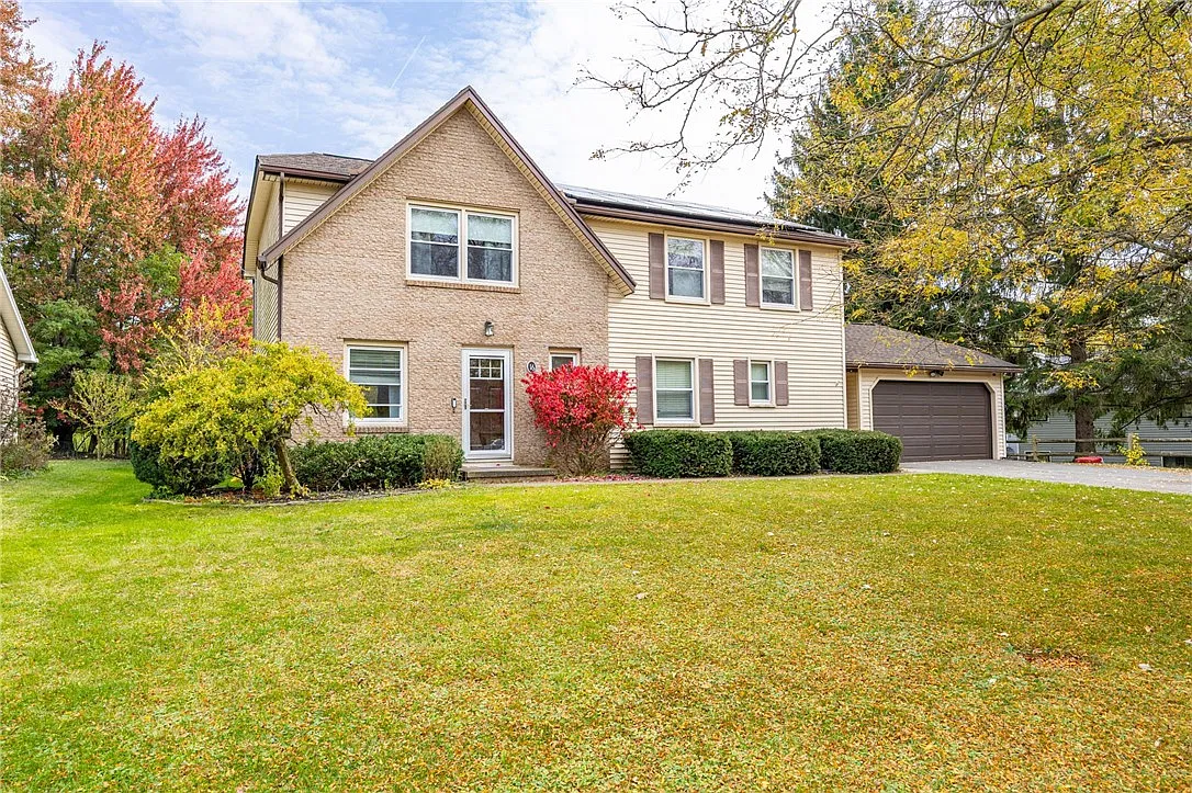 2 bed, 1.5 bath, 2240 sqft, $2,400 — Photo 3