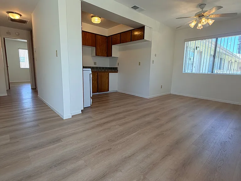 214 S West St #1 — Photo 1