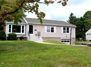 133 Valley Crest Dr, Wethersfield, CT 06109