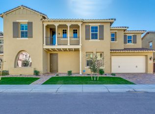 909 W Glacier Dr, Chandler, AZ 85248