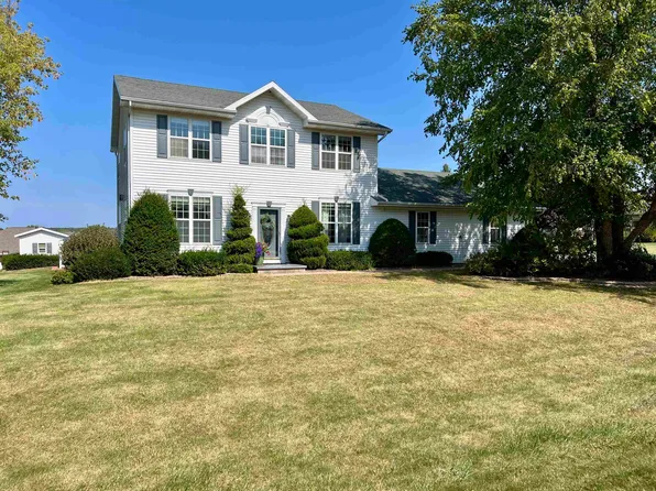 W3837 Horizon Ct, Fond Du Lac, WI 54937