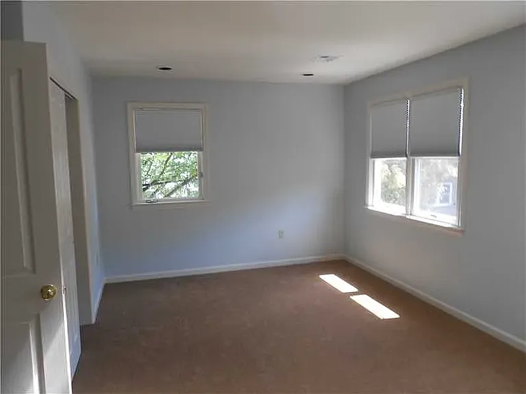 1026 Bingham St — Photo 14