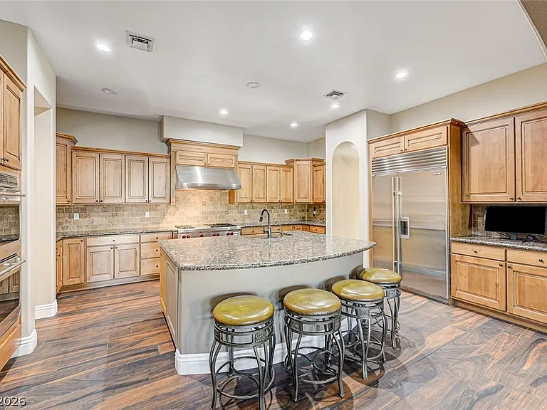 8490 Via De Bellasidra Ct — Photo 19