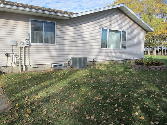 Backyard--Lot 200' x 150'