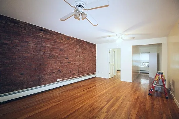 Rented by Bold New York | media 15