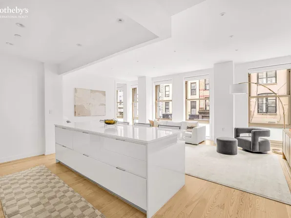 77 Reade Street 2B image 2 of 12